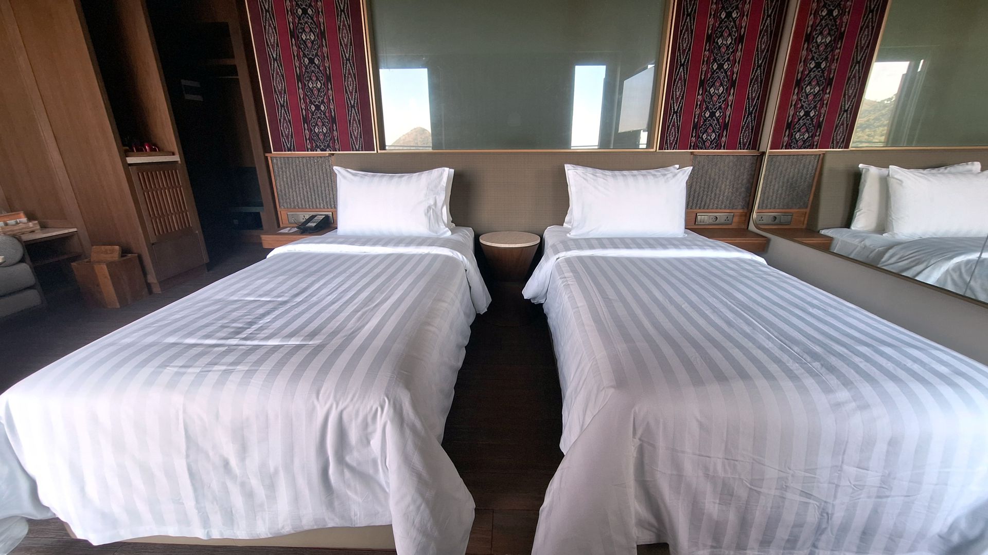 Bajawa Twin - Ocean Gallery