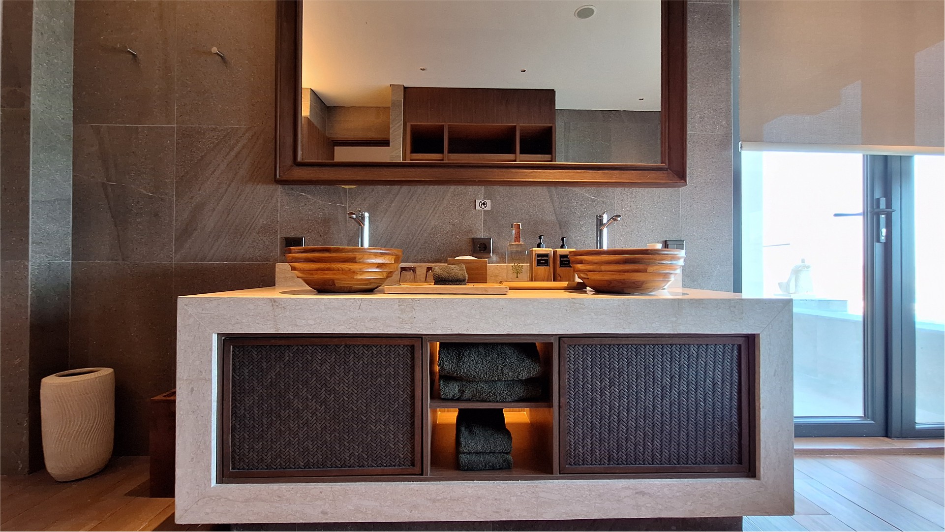 Komodo Suite - Family Suite With Pool Gallery