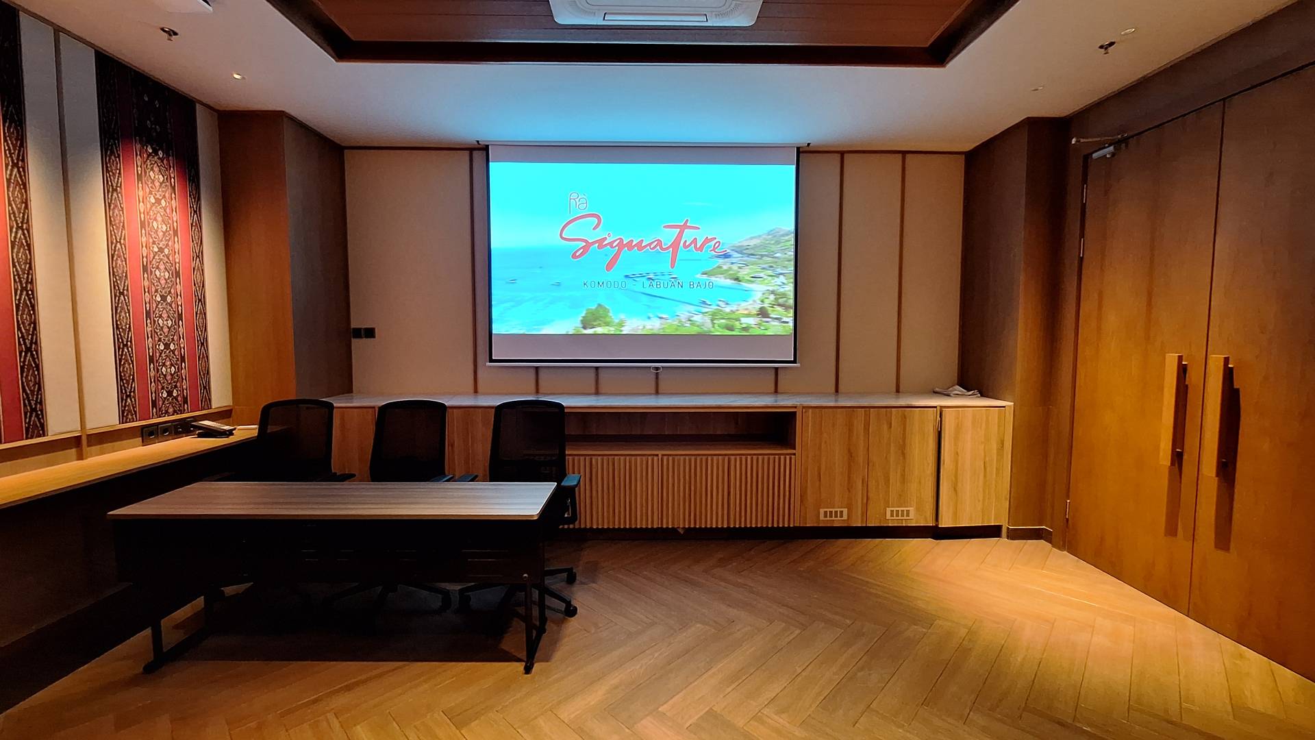 SERAYA Gallery