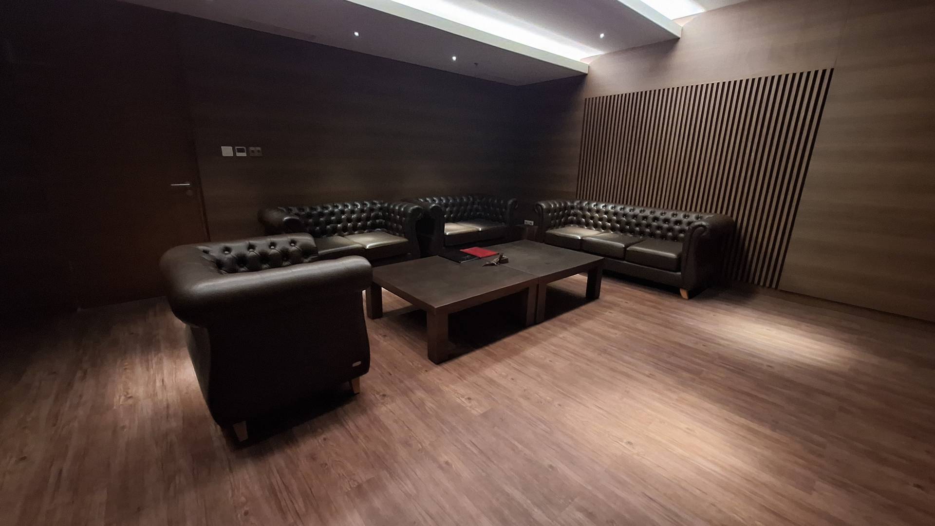 Cigar Room  Gallery